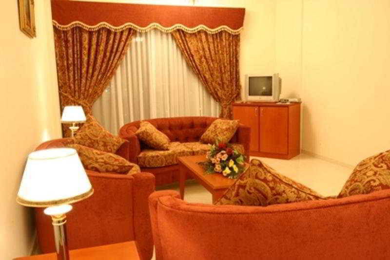Emirates Palace Hotel Suites Sharjah Habitación foto